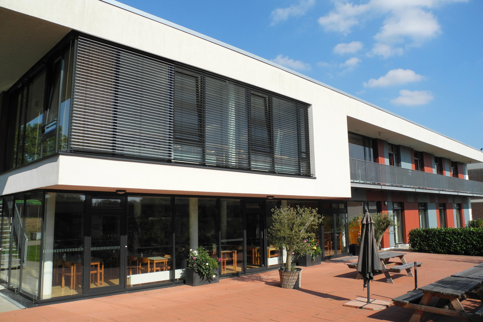 Bfc592df02e7b816fe5e8ffab94d28f5afeff740